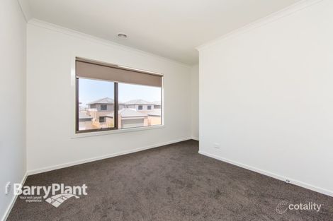 Property photo of 2 Rosette Crescent Keysborough VIC 3173