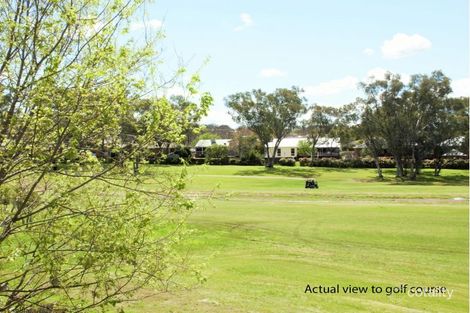 Property photo of 4 Cobb And Co Circuit Hillvue NSW 2340