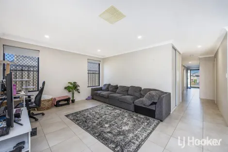 Property photo of 41 Sharperton Meander Dudley Park WA 6210