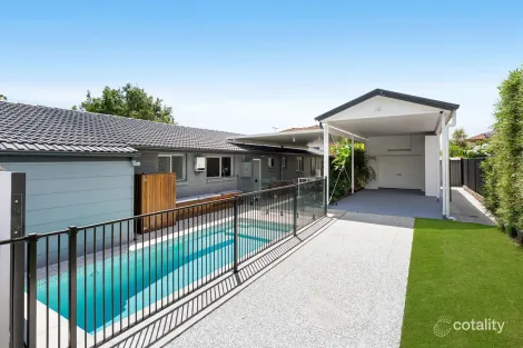 Property photo of 32 Cavanaugh Street Wynnum West QLD 4178