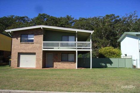 Property photo of 33 Hibiscus Close Maloneys Beach NSW 2536