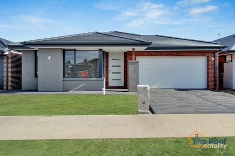 9 Cobungra Rd, Weir Views, VIC 3338