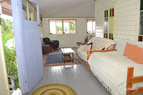 Property photo of 78 Farnborough Road Meikleville Hill QLD 4703