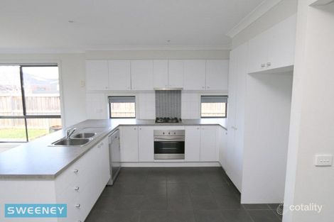Property photo of 54 Hamish Drive Tarneit VIC 3029