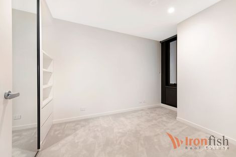 Property photo of 2302/23 Mackenzie Street Melbourne VIC 3000