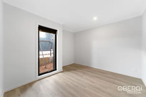 Property photo of 46 Wanderer Circuit Wollert VIC 3750