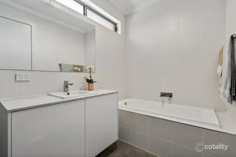 Property photo of 7 Allen Avenue Glynde SA 5070