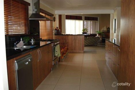 52 Winfield Rd, Lake Eacham, QLD 4884