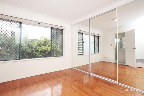 Property photo of 1/12 Rosina Street Kangaroo Point QLD 4169