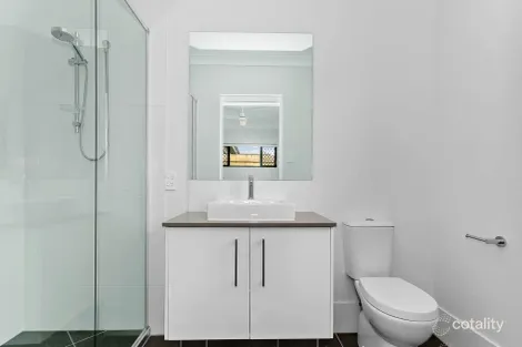 Property photo of 9 Alloway Close Pallara QLD 4110