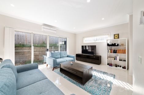 Property photo of 8/93 Rokewood Crescent Meadow Heights VIC 3048