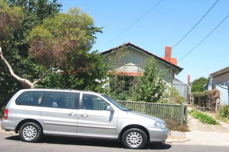 15 River St, Newport, VIC 3015