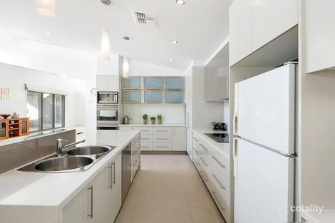 Property photo of 79 Waterfall Drive Jerrabomberra NSW 2619