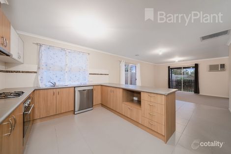 Property photo of 4 Jason Lane Pakenham VIC 3810