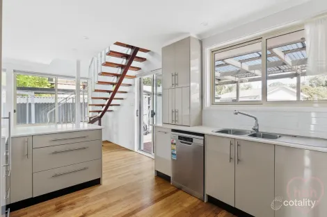 Property photo of 2 Harrison Street Scullin ACT 2614