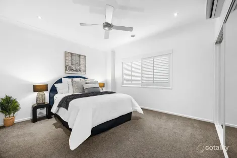 Property photo of 104 Sunbird Chase Parrearra QLD 4575