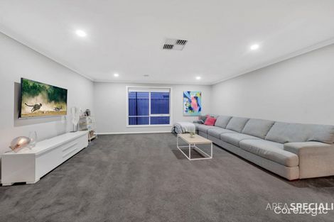 Property photo of 9 Glasson Way Cranbourne West VIC 3977