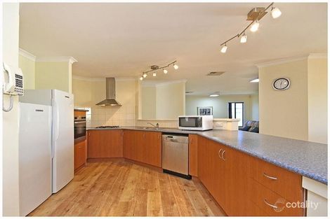 Property photo of 38 Crystal Turn Bennett Springs WA 6063