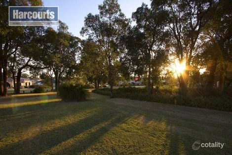 Property photo of 4 Bonvin Gardens Tapping WA 6065