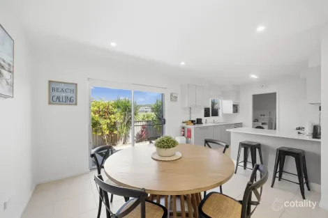 Property photo of 10/33-37 Emerald Drive Diamond Beach NSW 2430