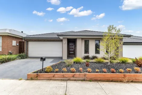 37 Garrard Cres, Clyde, VIC 3978