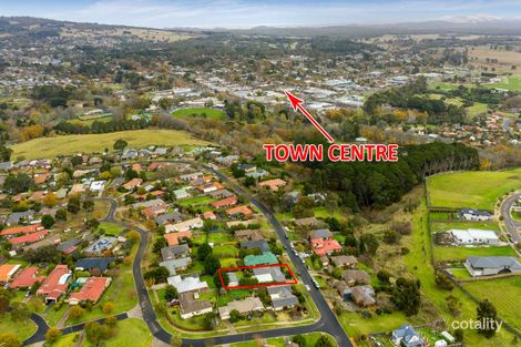 Property photo of 52 The Boulevard Gisborne VIC 3437