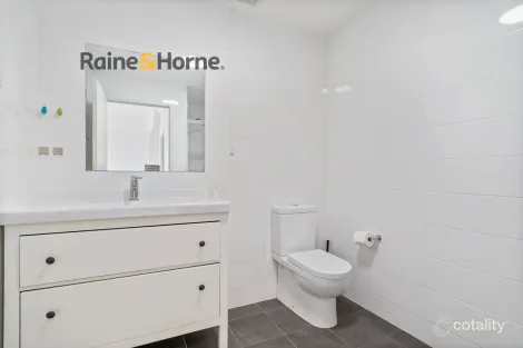 Property photo of 77/6-8 George Street Warwick Farm NSW 2170