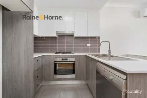 Property photo of 77/6-8 George Street Warwick Farm NSW 2170