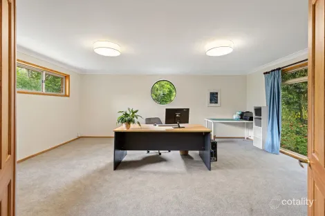 Property photo of 18 Merlin Court Preston QLD 4352