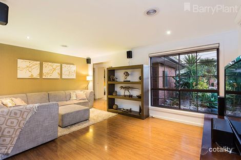 Property photo of 29 Featherby Way Altona Meadows VIC 3028