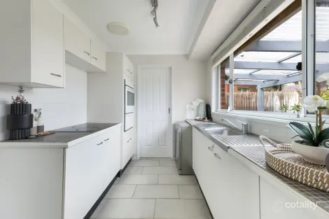 Property photo of 12 Gabrielle Close Mount Colah NSW 2079