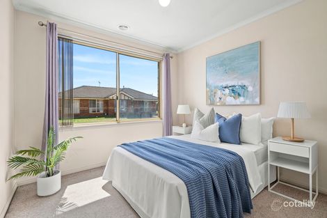 Property photo of 2 Redleaf Close Lara VIC 3212