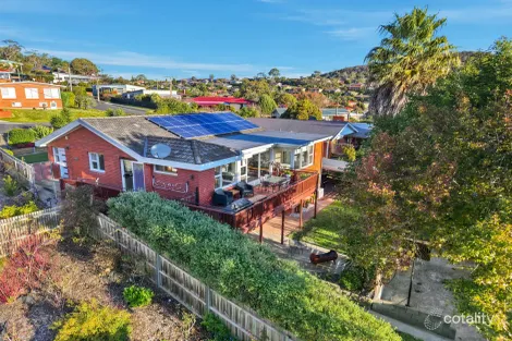 Property photo of 8 Avoca Street Lindisfarne TAS 7015