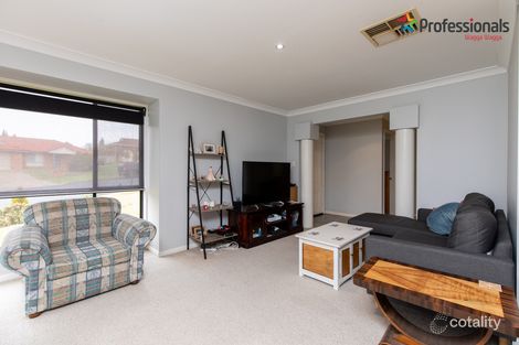 Property photo of 1/2 Hudson Drive Lloyd NSW 2650