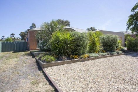 Property photo of 3 Smyrna Drive Strathfieldsaye VIC 3551