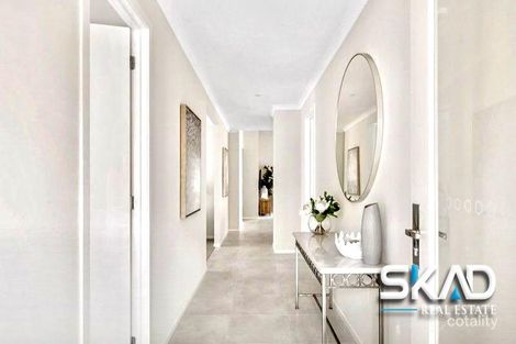 Property photo of 4 Wethers Road Donnybrook VIC 3064