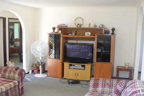 Property photo of 10 Aramon Close Edensor Park NSW 2176