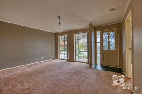 Property photo of 2 Bangalay Place Berwick VIC 3806