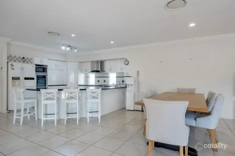 Property photo of 6 Torquay Place Arundel QLD 4214