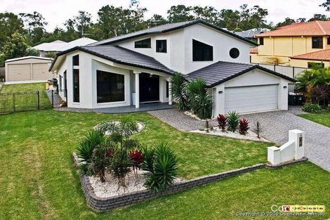 Property photo of 19 Lilydale Place Forest Lake QLD 4078
