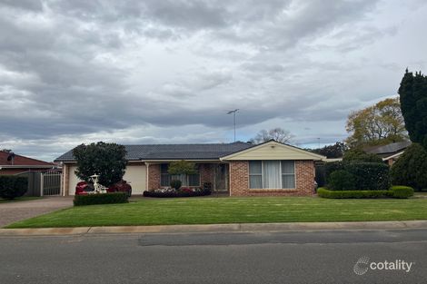 6 Sandalwood Ave, St Clair, NSW 2759