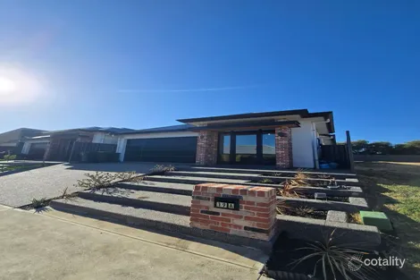 19a The Annie Watt Cct, West Lakes Shore, SA 5020