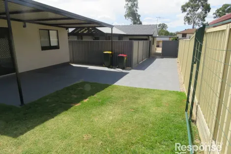 Property photo of 4 Rowe Place Doonside NSW 2767