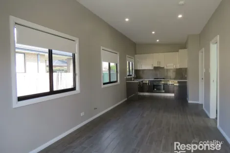 Property photo of 4 Rowe Place Doonside NSW 2767