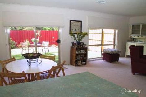 Property photo of 2/13 Wedge Crescent Rowville VIC 3178