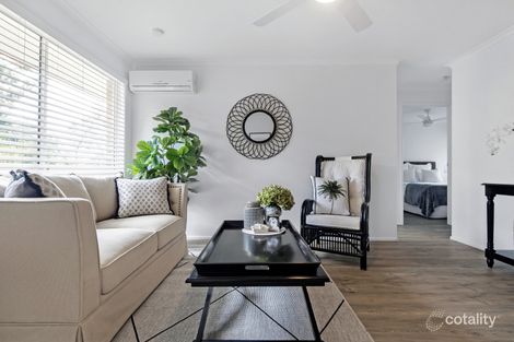 2/69 Usher Ave, Labrador, QLD 4215