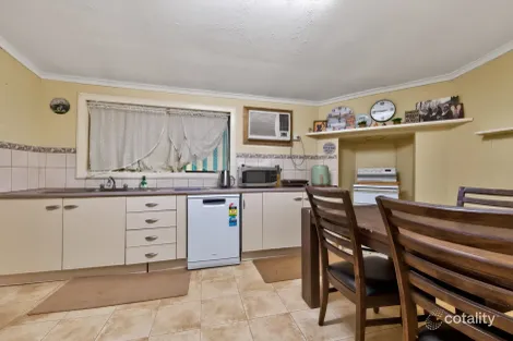 Property photo of 2 Warenda Road Clare SA 5453