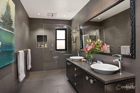 Property photo of 20 Avian Crescent Lane Cove North NSW 2066