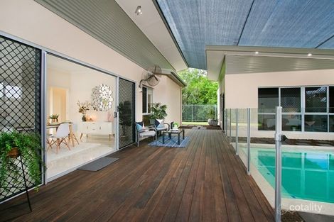 Property photo of 2 Icefire Quay Trinity Park QLD 4879