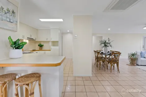 Property photo of 28 Frank Cowley Glenella QLD 4740